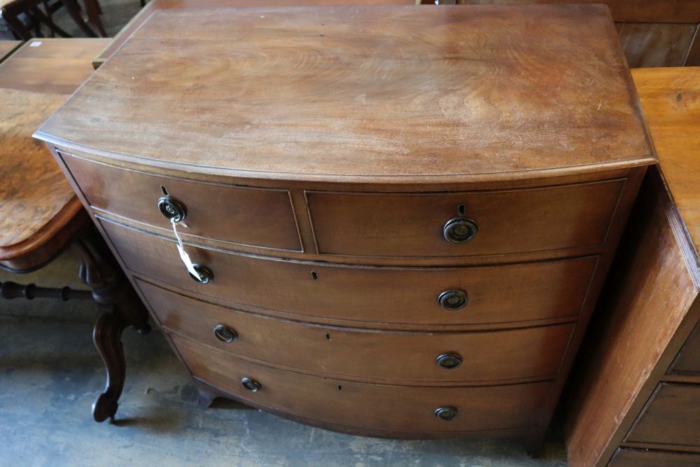 A Regency mahogany chest of four drawers, width 93cm